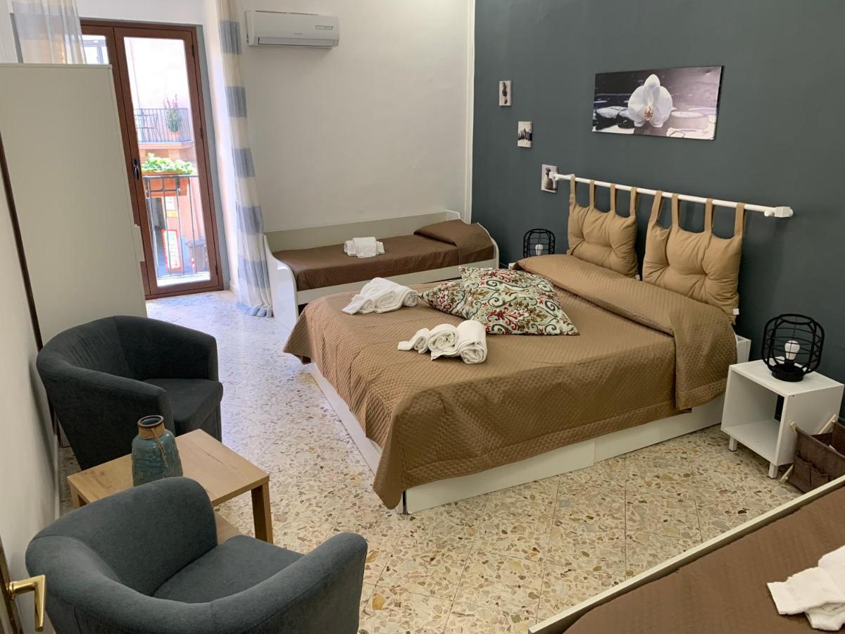 פלרמו Corte Sant'Anna Apartment מראה חיצוני תמונה